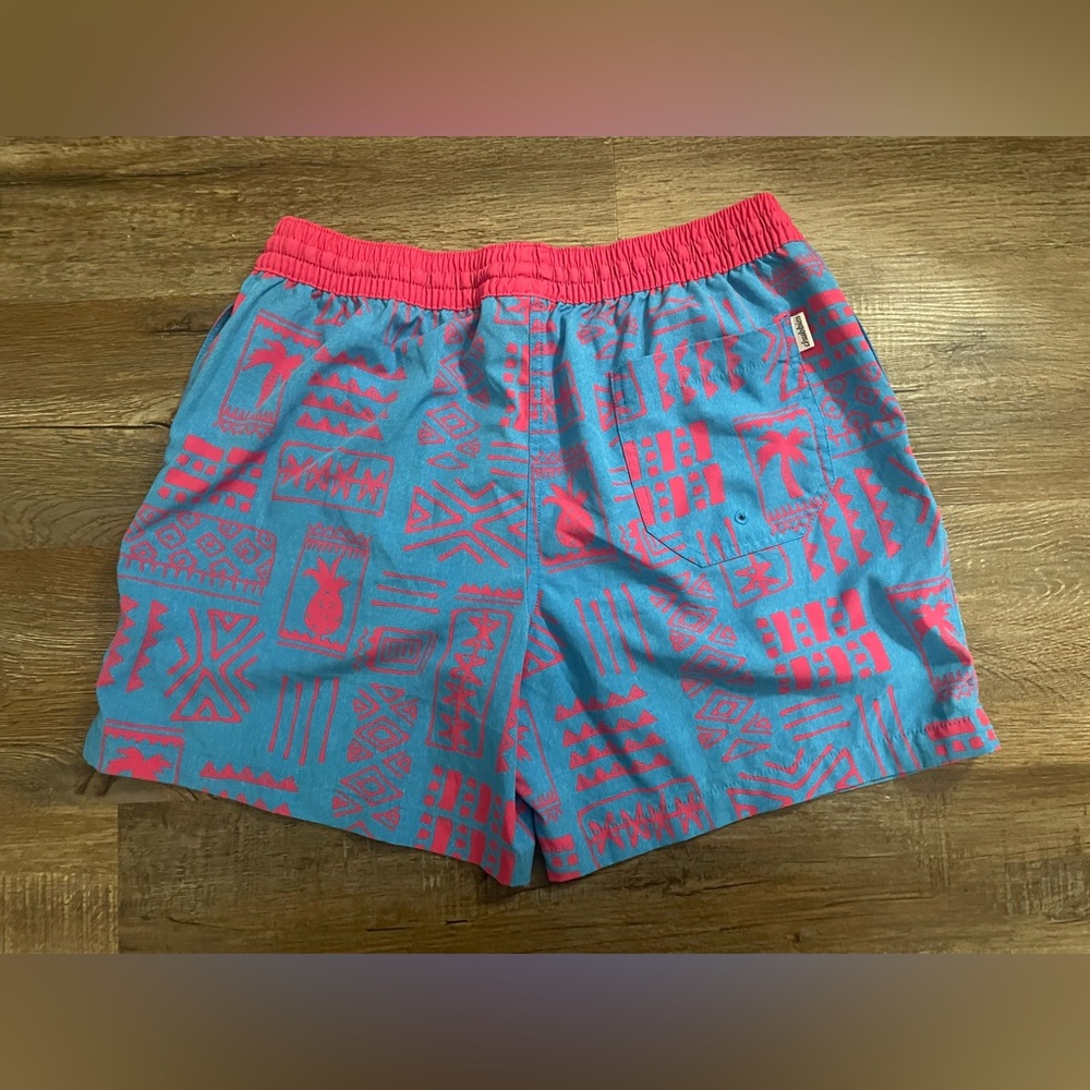 Chubbies Swim Trunks Shorts Men’s Large 5.5" Lined Beach Swim Pool Colorful - Picture 3 of 8